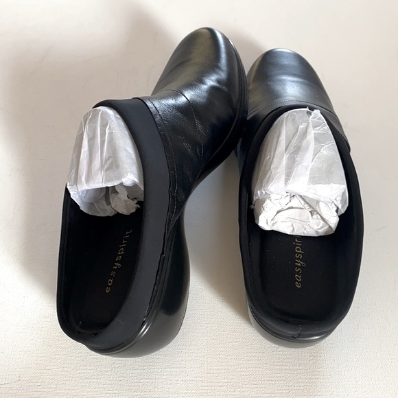 Easy Spirit Esfaber Black Slip On Clogs for Women. Size 9.5M Leather Upper., NEW - Picture 7 of 7